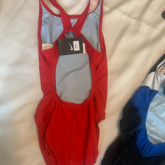 NWT Nike one piece swim suit BRAND NEW ONLY BLUE ONE IS AVAILABLE - Picture 6 of 6